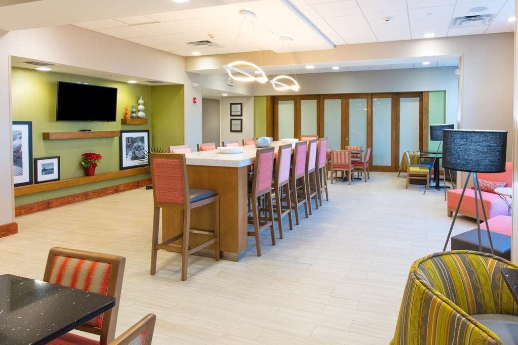 Hampton Inn - Палатка Ресторант снимка